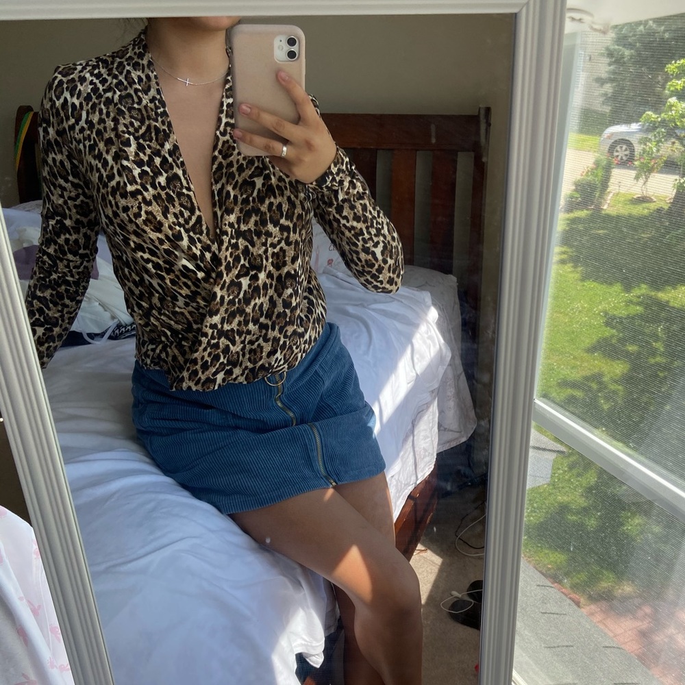 Vintage like 70’s cheetah print shirt